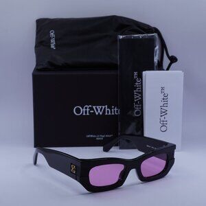 Off-White OERI147 BELLEVILLE 1030 Cat Eye Sunglasses – Black/Pink
